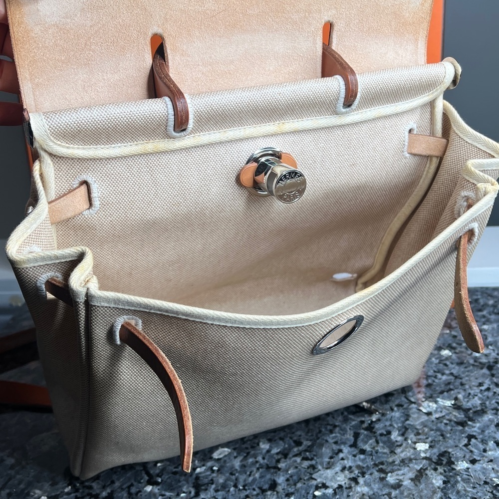 Hermès 39 Herbag Beige Toile Canvas Vache Hunter Leather Box, Dusters, Ribbons - Picture 11 of 16
